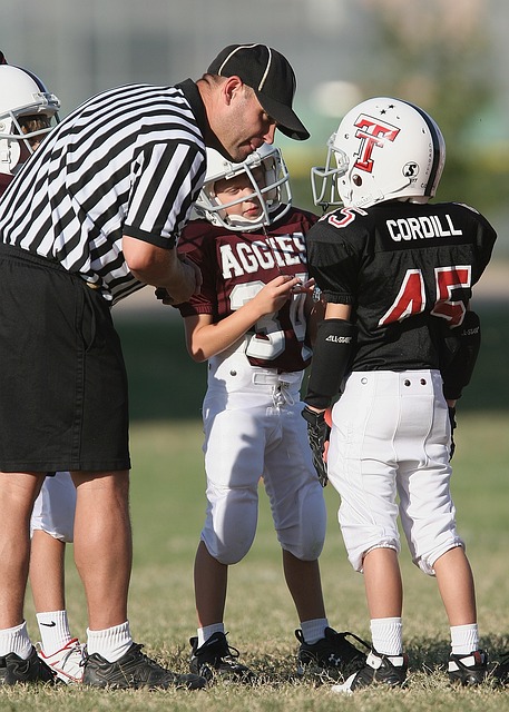 曼聯官方：簽下中衛利桑德羅達成協議.